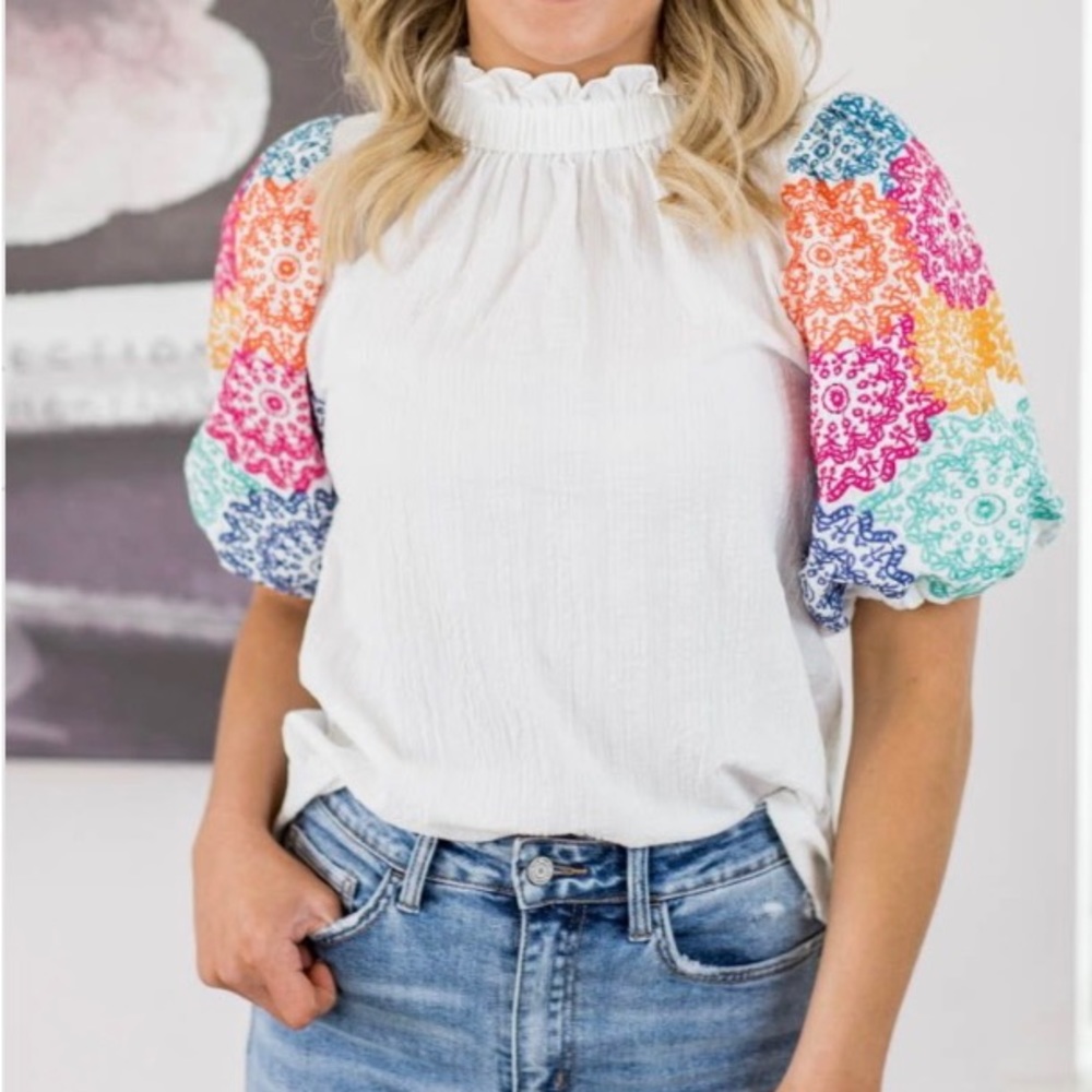 THML puffed sleeve, button back blouse, almost new, xs